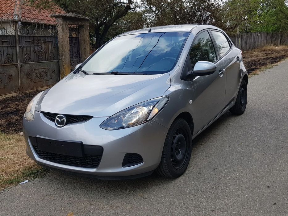 Mazda 2 Mașină mică din Mazda în stare bună, kilometraj redus