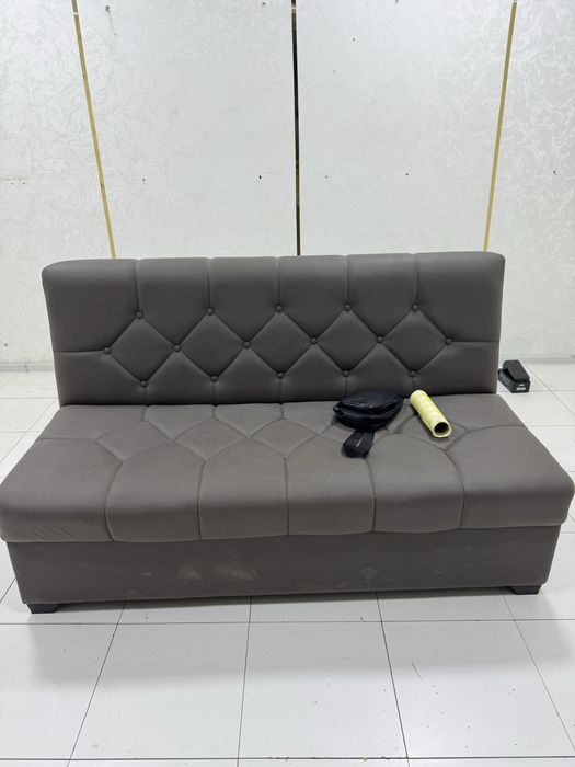 Диван сотилади 1.60 80