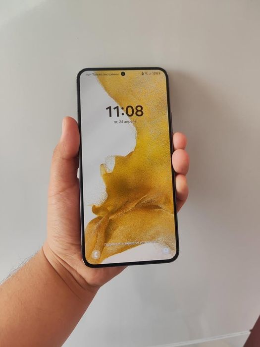 Samsung Galaxy S22+ 8/128гб