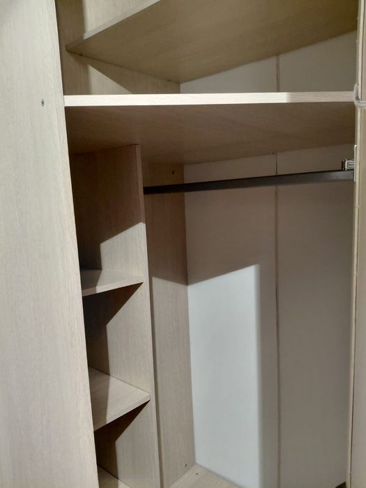 Продается угловой шкаф