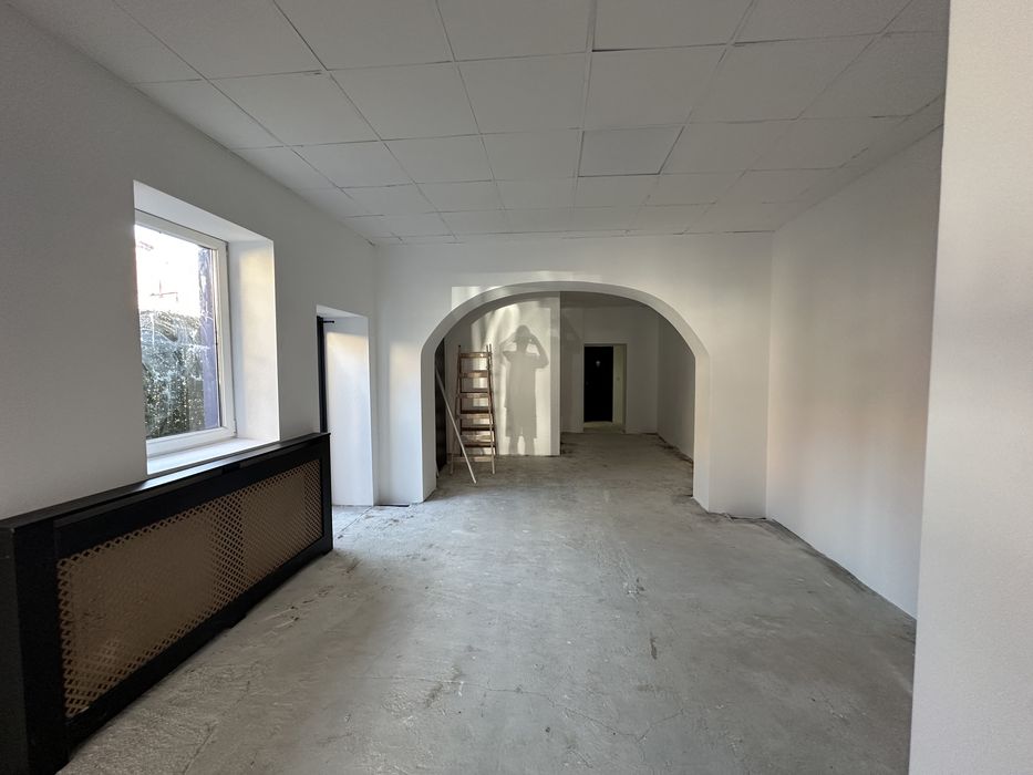 Spatiu comercial  Zarnesti zona centrala