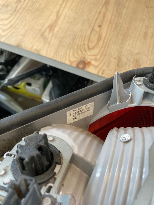 Ляв стоп за Mercedes SLK. R170 фейслифт. 00-04. В отлично състояние.