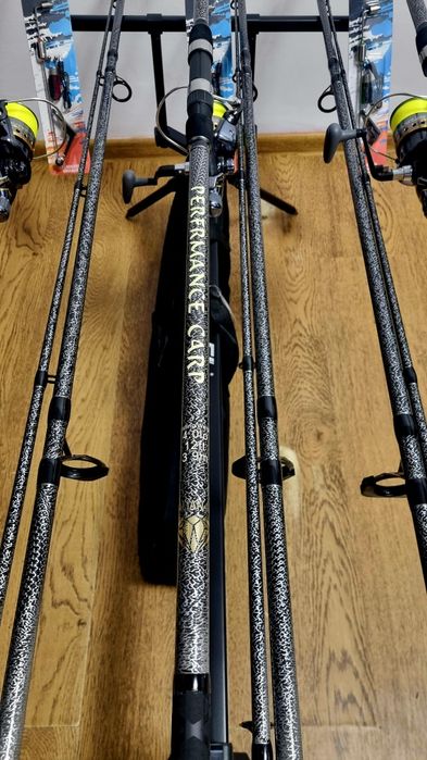 SET. Complet Pescuit la Crap.