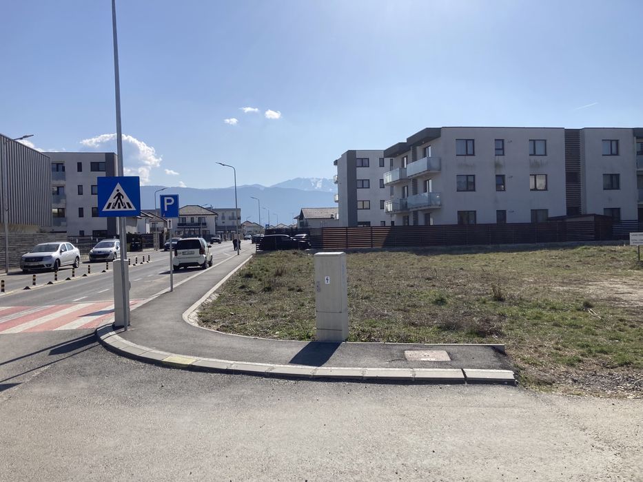 Proprierate 700mp. parcela Ghimbav Florilor. P+2