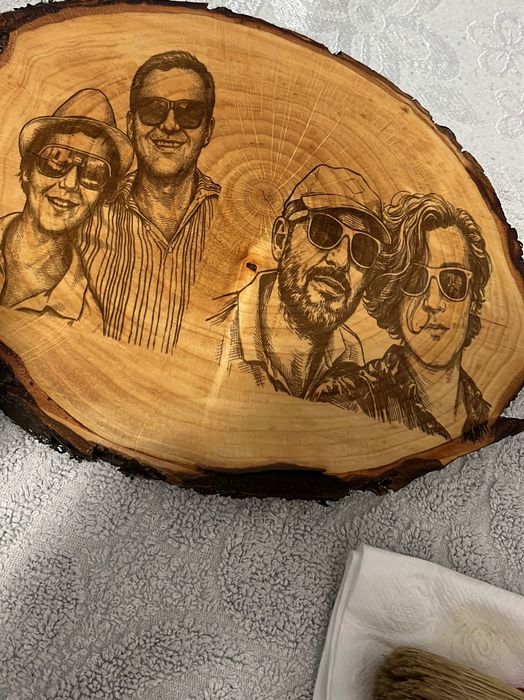 Blat de lemn personalizat realizat prin gravură