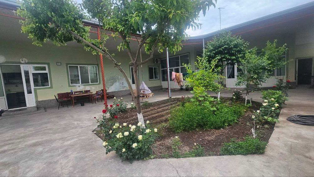 Сергели Кумарык махалляси 9.5 сотих 1 линя бизнес учун уй сотаман