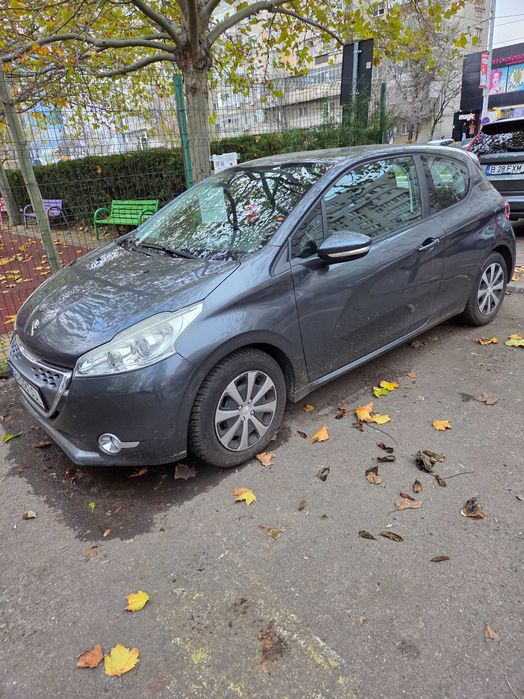 Peugeot 208 automata,diesel 2012
