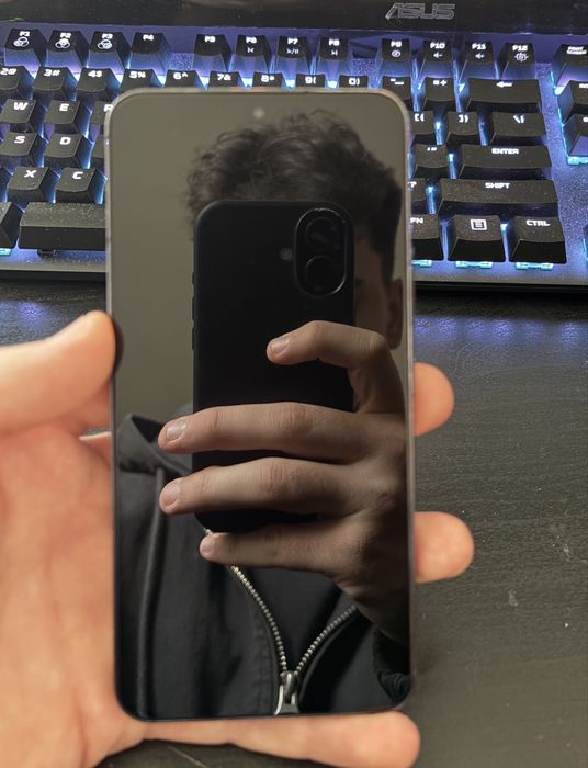 Samsung Galaxy S22 256GB Phantom Black | Ecran Perfect | Deblocat