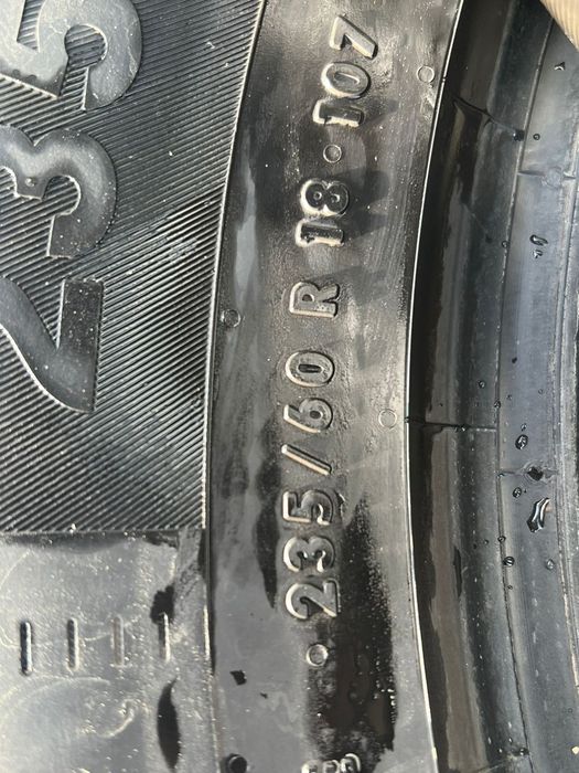 Продам летние шины Continental 235/60/18