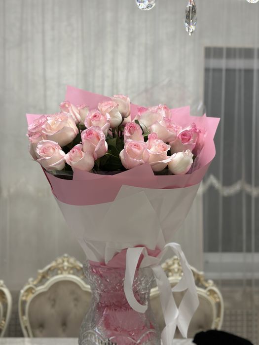 Два букета  красивейших цветов