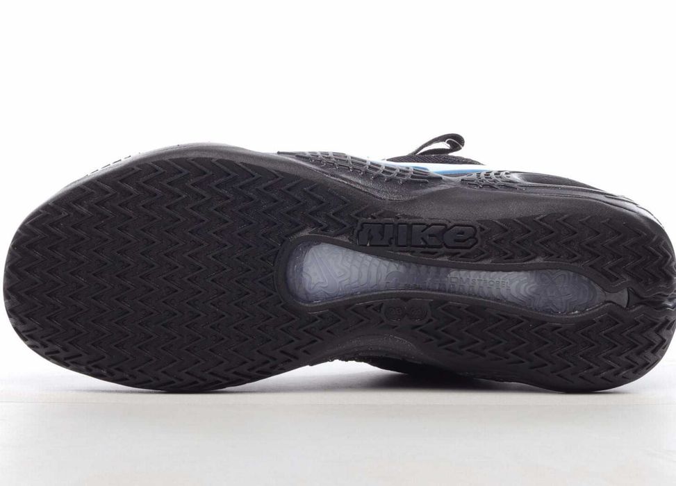 Оригинални маратонки Nike Air max Cosmic Unity налични 42