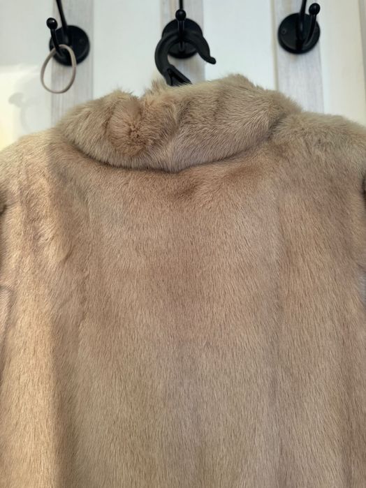 Женская верхняя одежда/ ШУБА