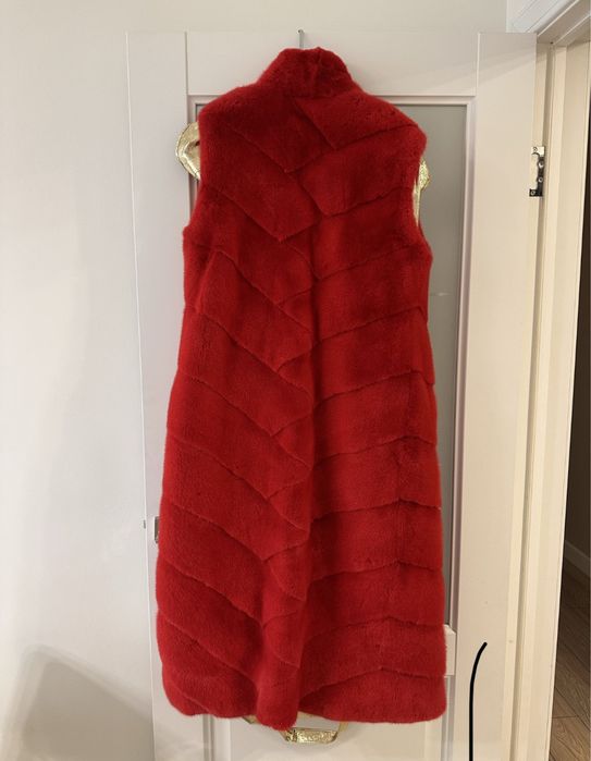 Норвковая шуба безрукавка