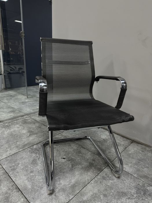 Распродажа офисных мебелей