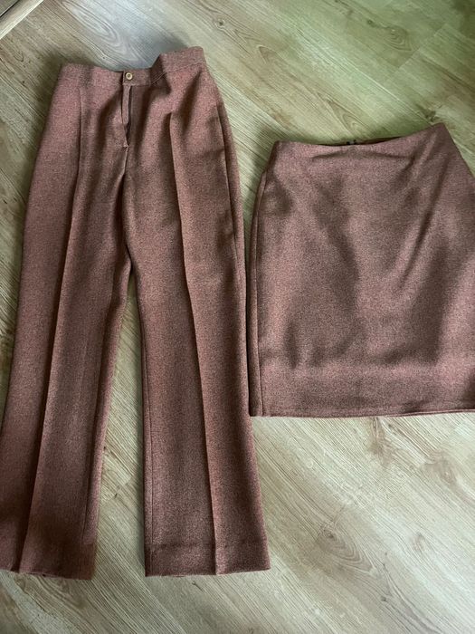 Costume compuse din fusta, sacou si pantaloni