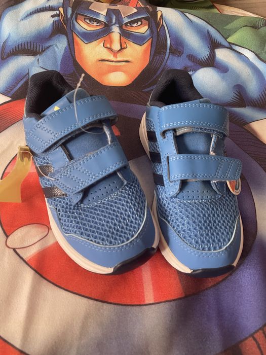 Adidas ghete / adidasi mar 27 noi