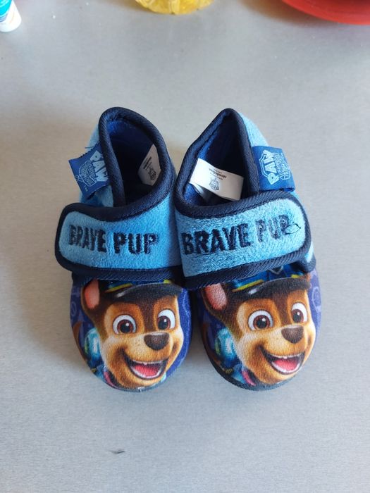 Пантофи и джапанки