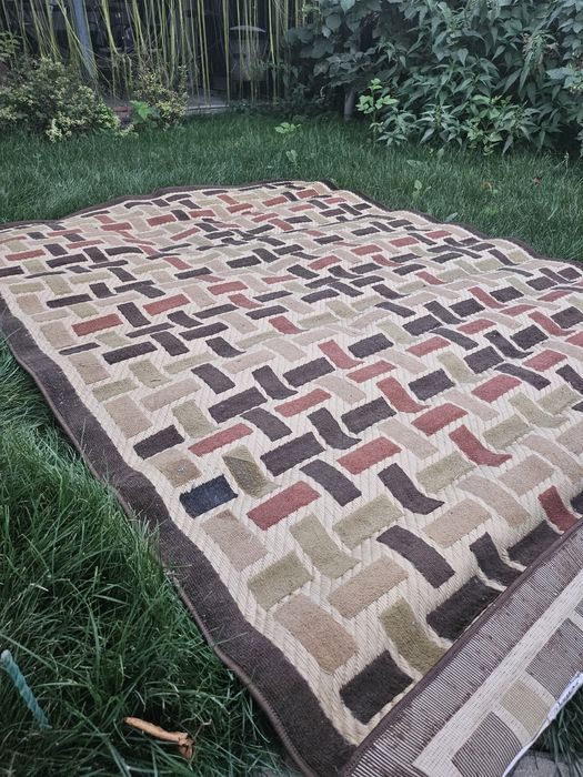 Продам ковёр в отличном состоянии