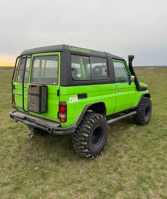 TOYOTA Land Cruiser 0 — imagine 3
