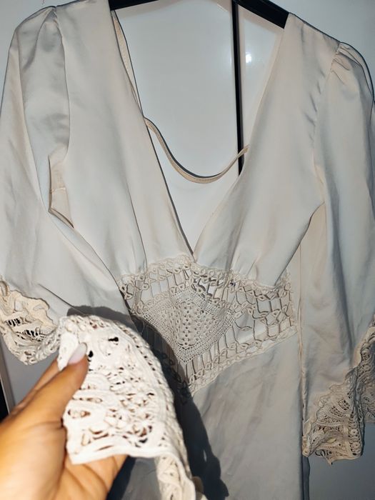 Vând Salopeta alb imaculat