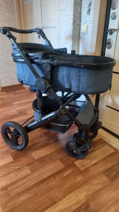 Продам коляску детскую