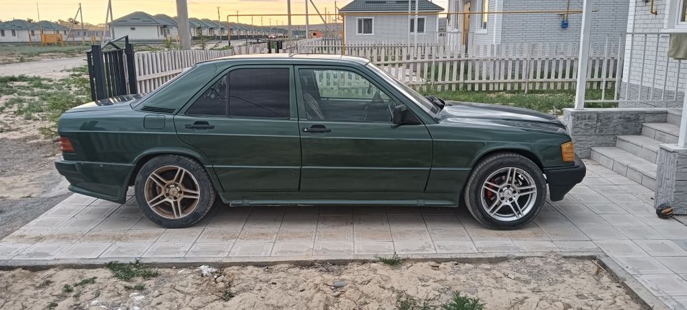 Продам Мерседес 190
