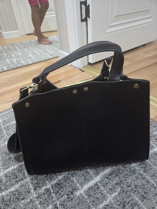 Продам сумку Fendi