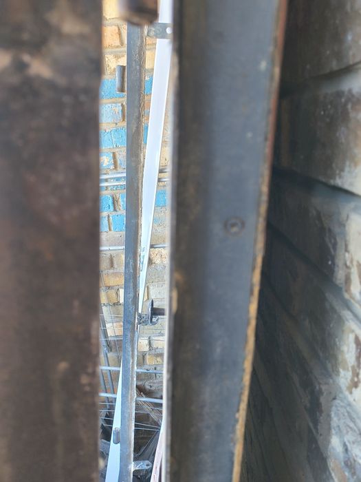 Дверь металлическая