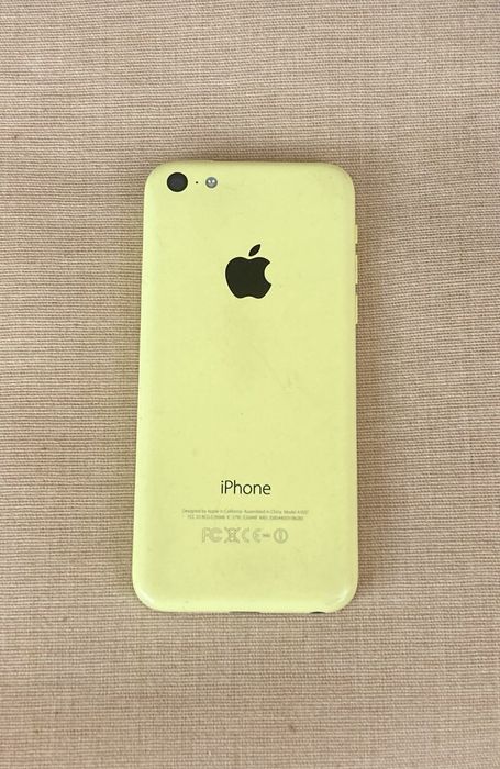 Iphon 5c 8gb baterie 94% display mort