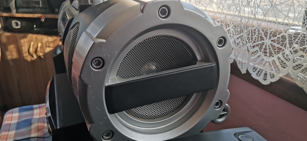 United powered woofer cd/mp3