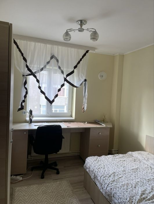 Apartament cu 4 camere de inchiriat in Slatina