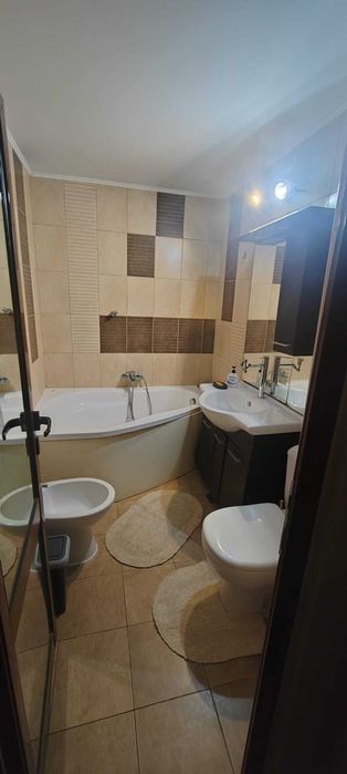 PF închiriez apartament 2 camere