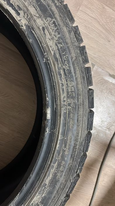 Зимние шины 255/45/20
