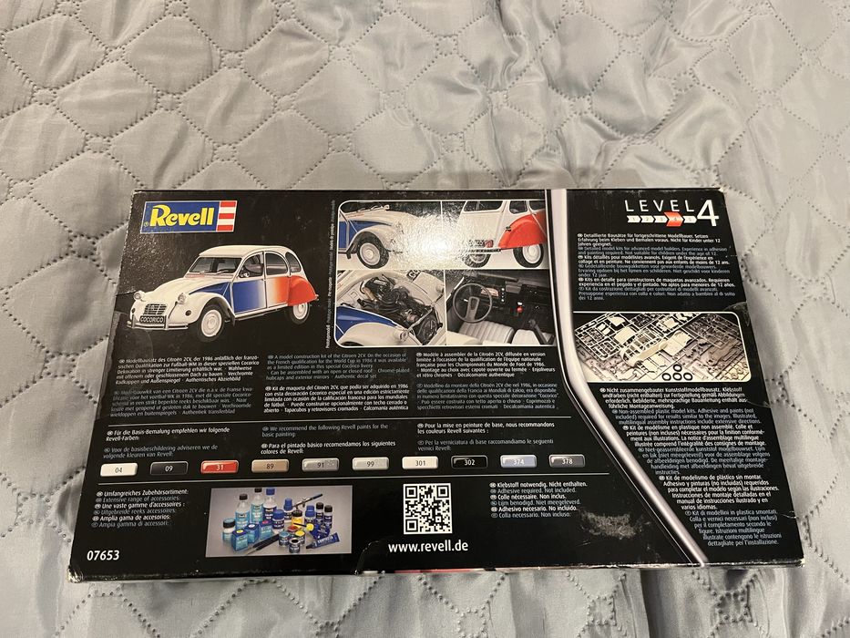 Сглобяем модел Ситроен Revell пъзел