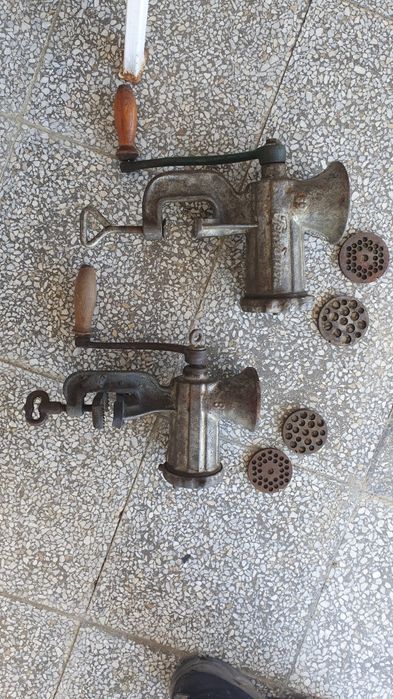 Мелачка за месо - 2 бр.