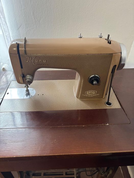 Masina de Cusut Ileana an 1986 - Romania