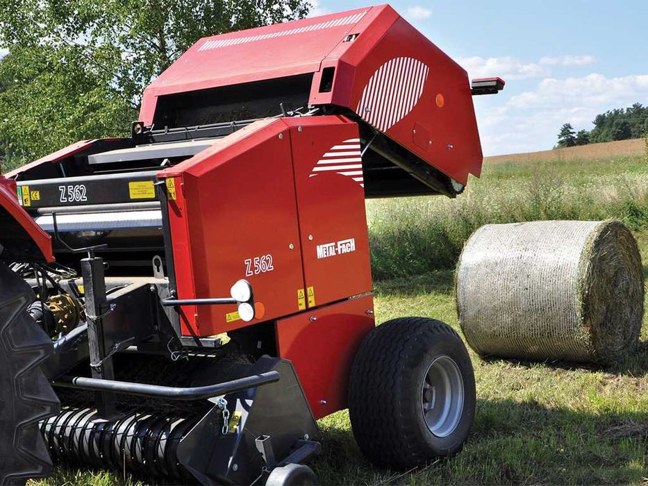 Пресс-подборщик Metal-Fach z562 (производство Польша) СУБСИДИИ ЛИЗИНГ