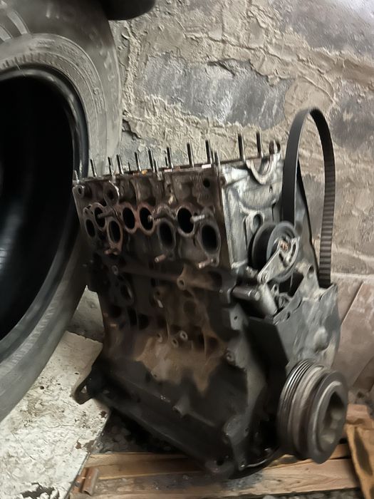 Мотор ауди б4 моно впрсвк . Под ремонт