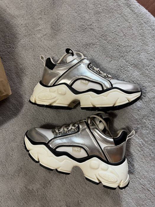 Sneakers High Buffalo