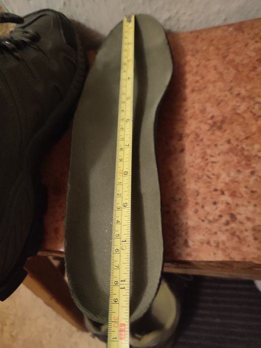 Демисезонные кроссовки Bona (размер: 45)