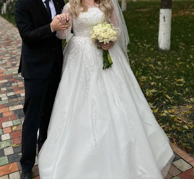 Свадебное платье