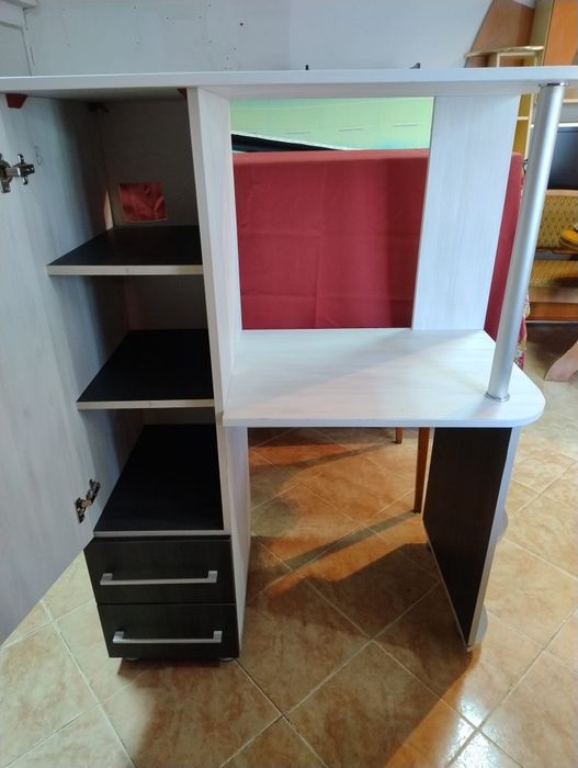 Mobila, canapea, comoda