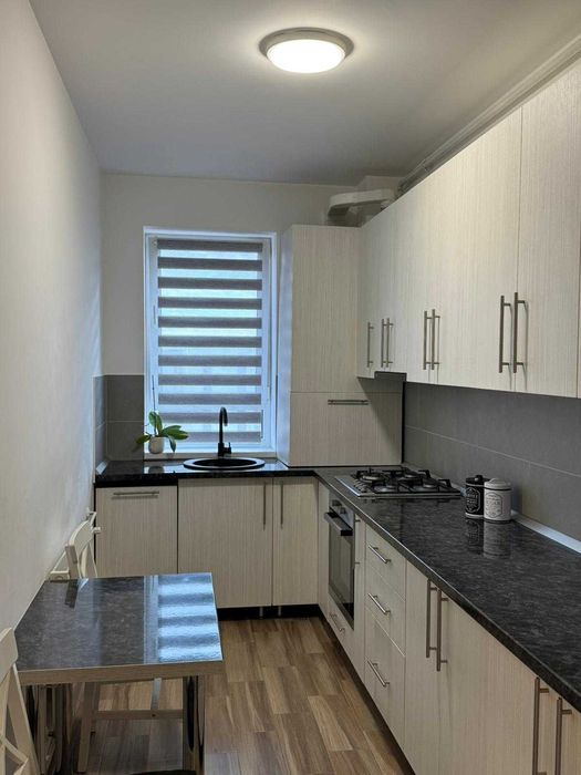 Apartament doua camere + loc parcare Zona Coresi - Ioan Popasu