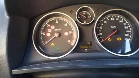 Продавам Opel Zafira 2005г. 6+1 местна, в отлично техническо състояние