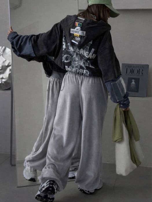 pantaloni de trening eleganți
