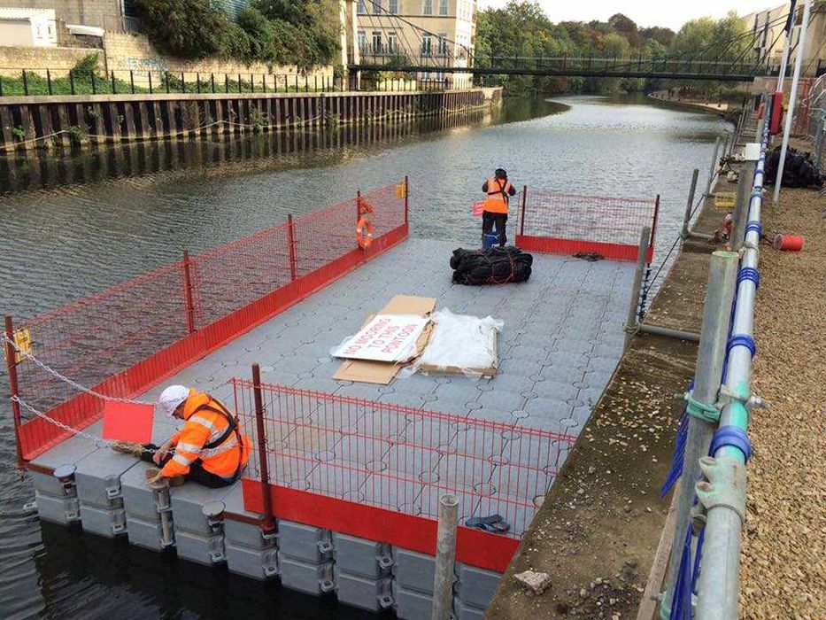 Ponton modular sustinere pompe irigatii rovatti