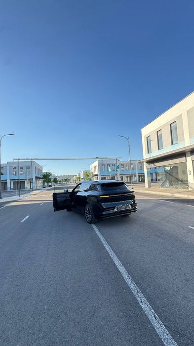 Zeekr 007 2025 — 3