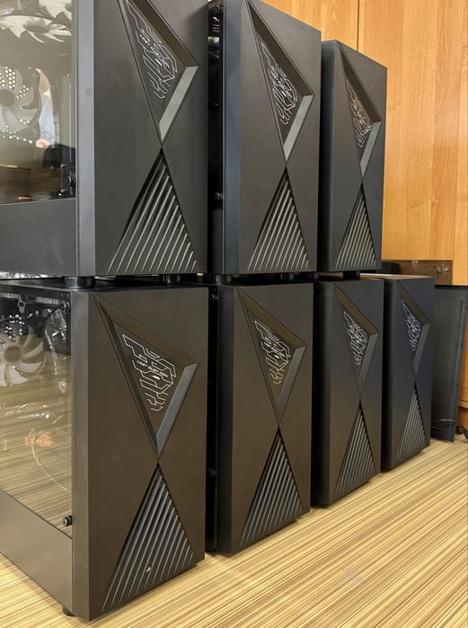 Игровые корпуса Vast Geometric RGB Mini-Tower