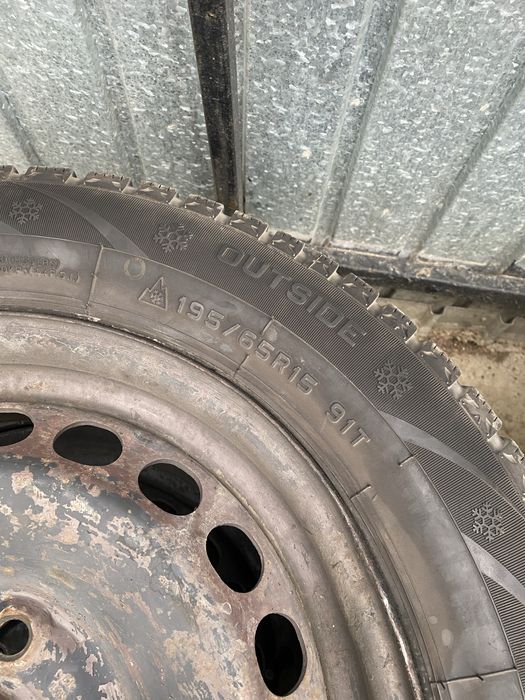Anvelope 195/65/15 cu tot cu Jante