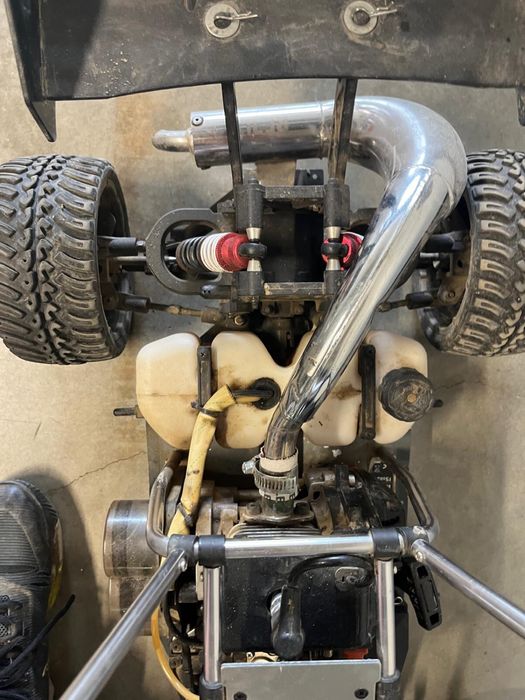 Masinuta RC Traxxas Revo3.3 Nitro hobby/profesionisti